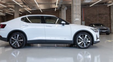 首批Polestar2客户在澳大利亚开始交付